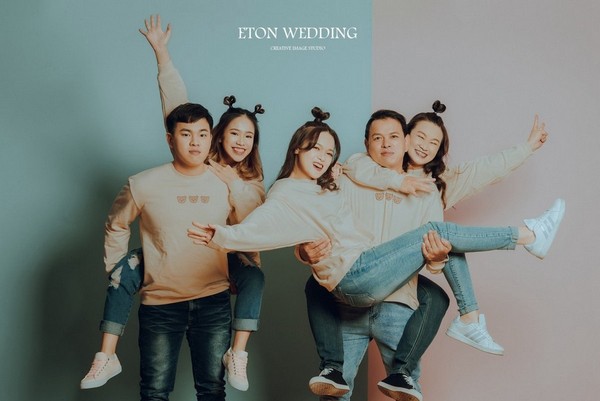 全家福,全家福照,拍全家福,親子寫真,母女寫真,生日寫真,生日寫真dcard,生日寫真推薦,生日照,生日寫真價錢